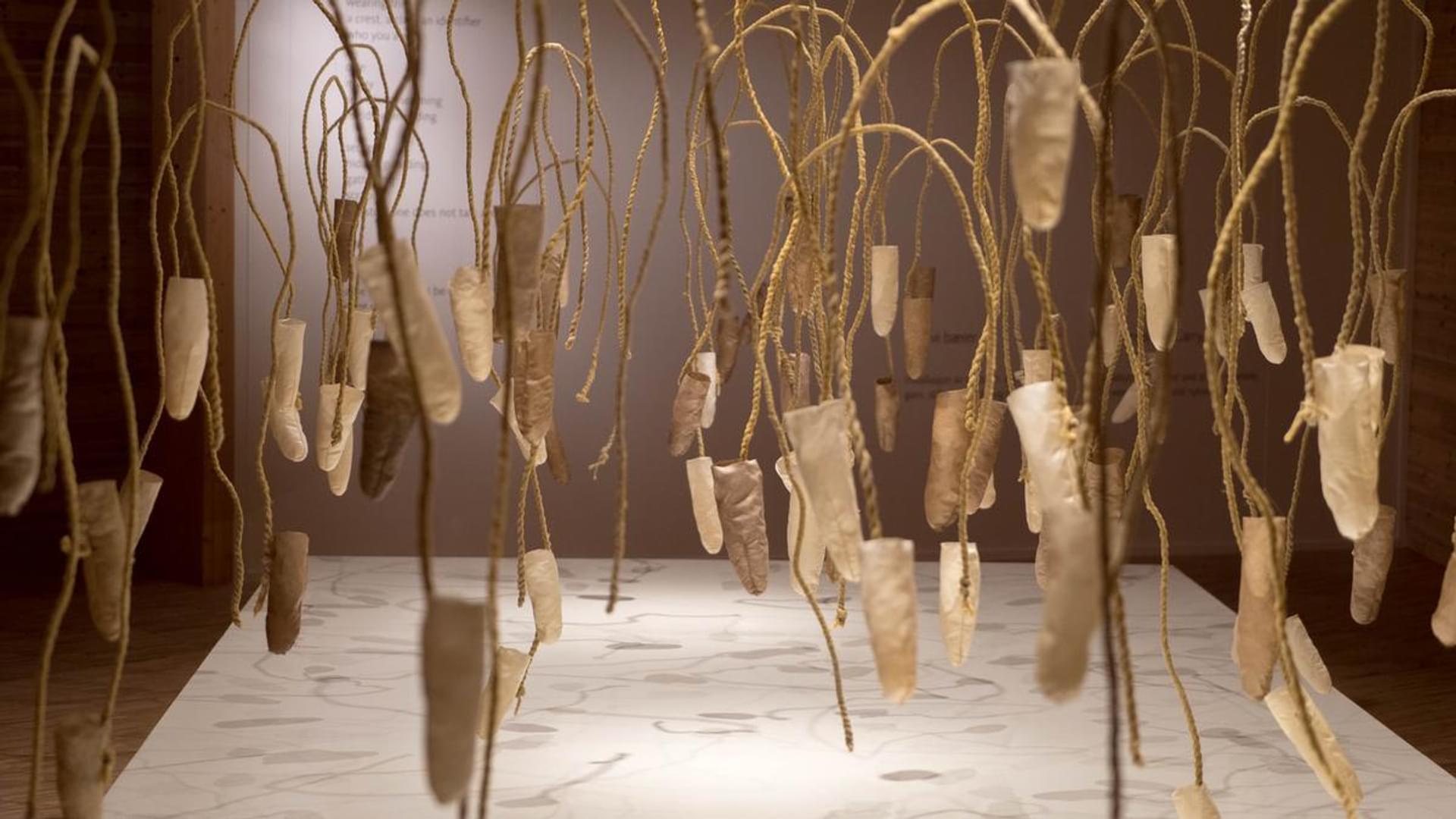 "Det vi bærer på" utstillingen, foto: Nordnorsk Kunstmuseum | Kjetil Rydland